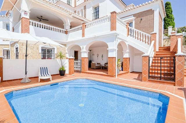 Villa/Maison à vendre à Frigiliana - 1 400 000 € (Ref: 10098776)