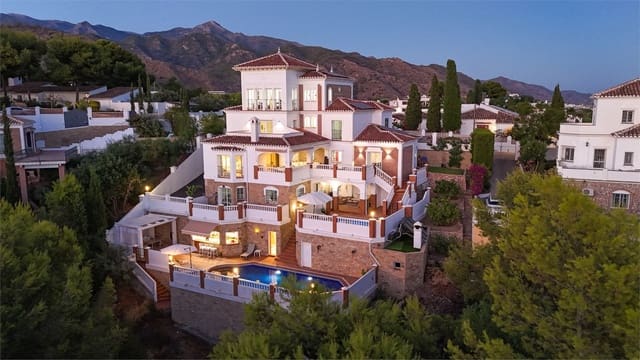 Villa/Maison à vendre à Frigiliana - 1 400 000 € (Ref: 10098776)