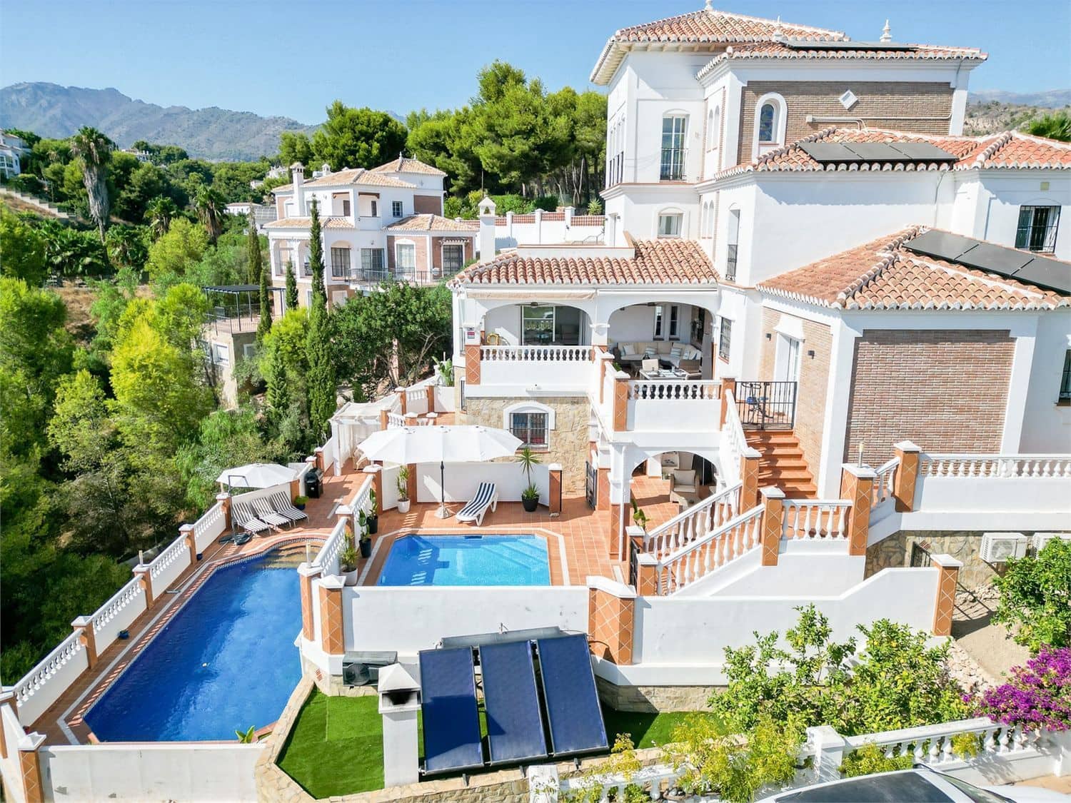 Villa/Maison à vendre à Frigiliana - 1 400 000 € (Ref: 10098776)