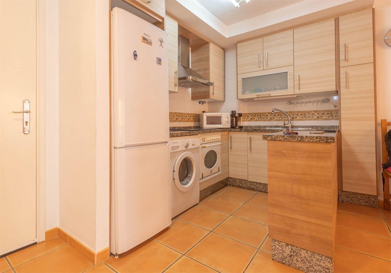 Strandleiligheter til salgs i El Morche - € 220 000 (Ref: 10098777)