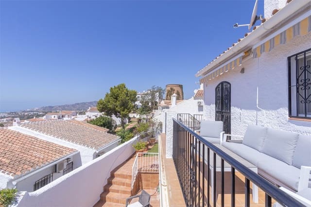 Semi-detached Villa for sale in Capistrano, Nerja - € 475,000 (Ref: 10098778)