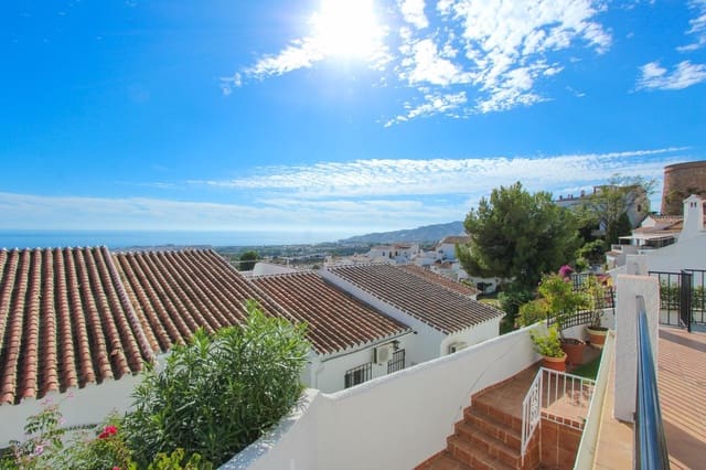 Semi-detached Villa for sale in Capistrano, Nerja - € 475,000 (Ref: 10098778)