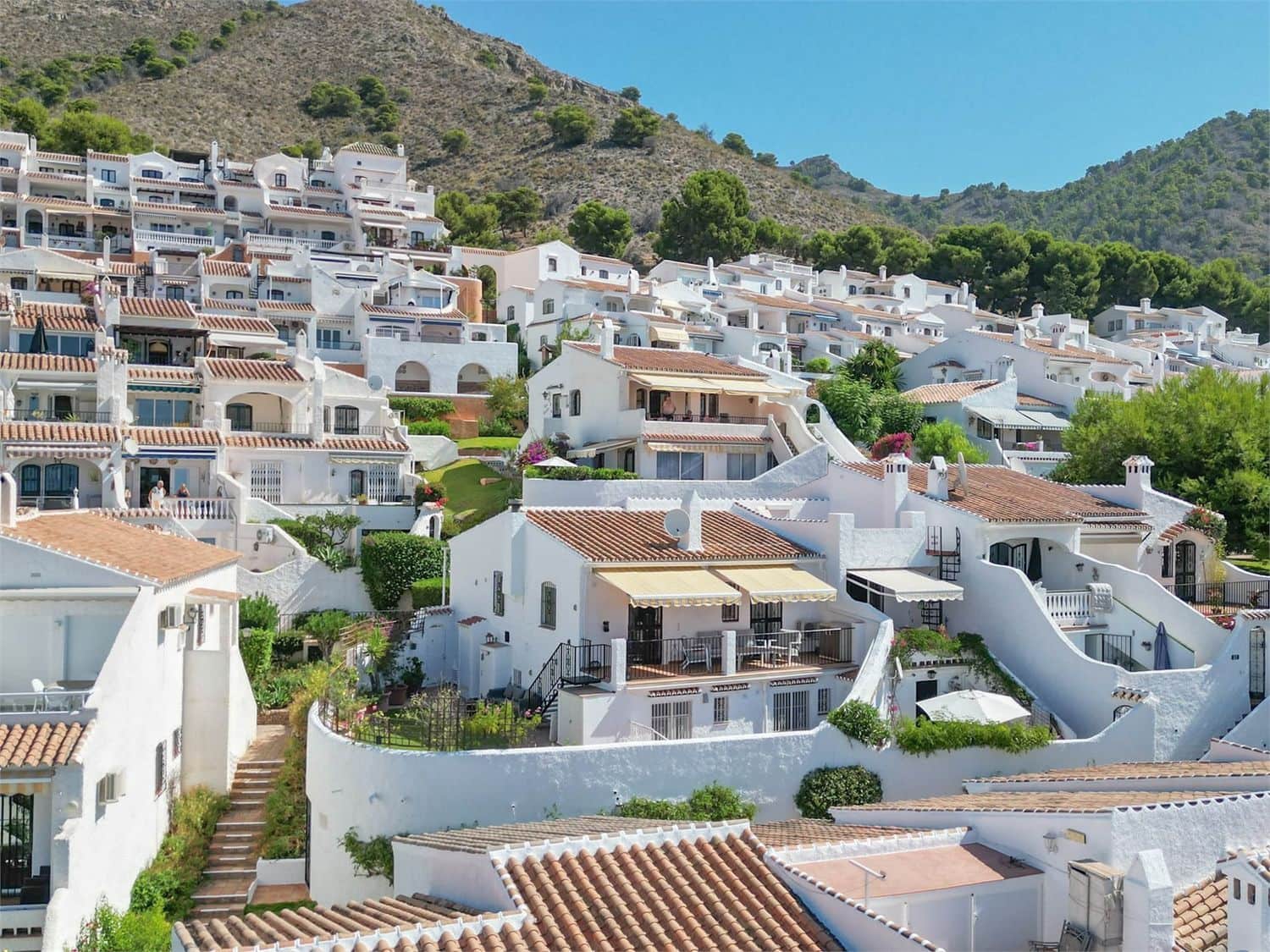 Semi-detached Villa for sale in Nerja - € 475,000 (Ref: 10098778)