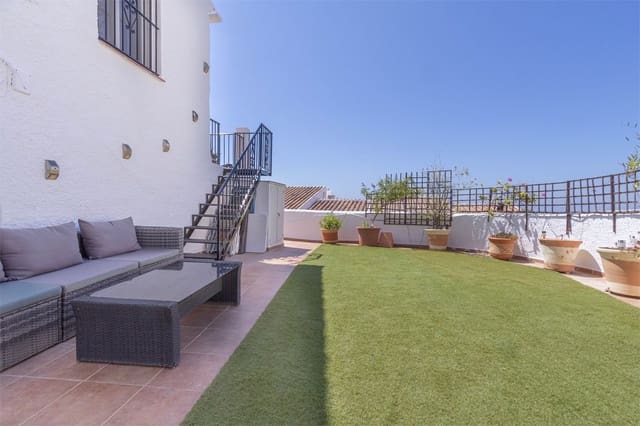Semi-detached Villa for sale in Capistrano, Nerja - € 475,000 (Ref: 10098778)