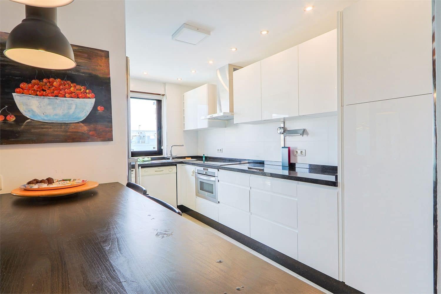 Huoneisto myytävänä paikassa Nerja - 475 000 € (Ref: 10098779)