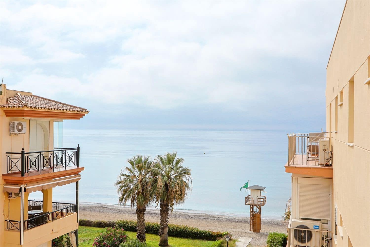 Strandleiligheter til salgs i El Penoncillo - € 349 000 (Ref: 10098780)