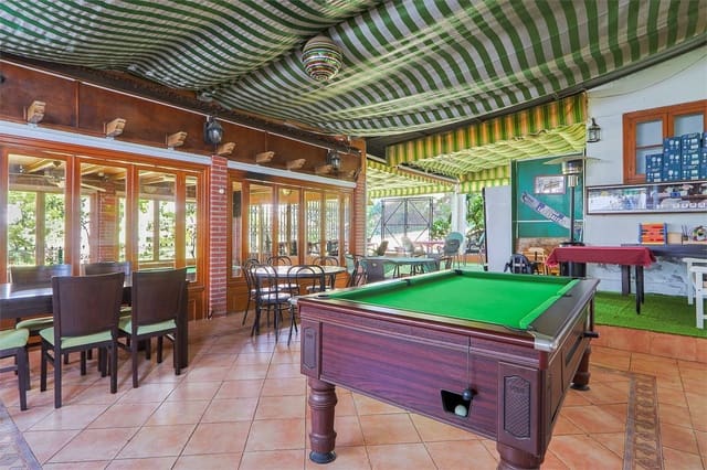 Bar/Restaurant zu verkaufen in Capistrano, Nerja - 699.000 € (Ref: 10098781)