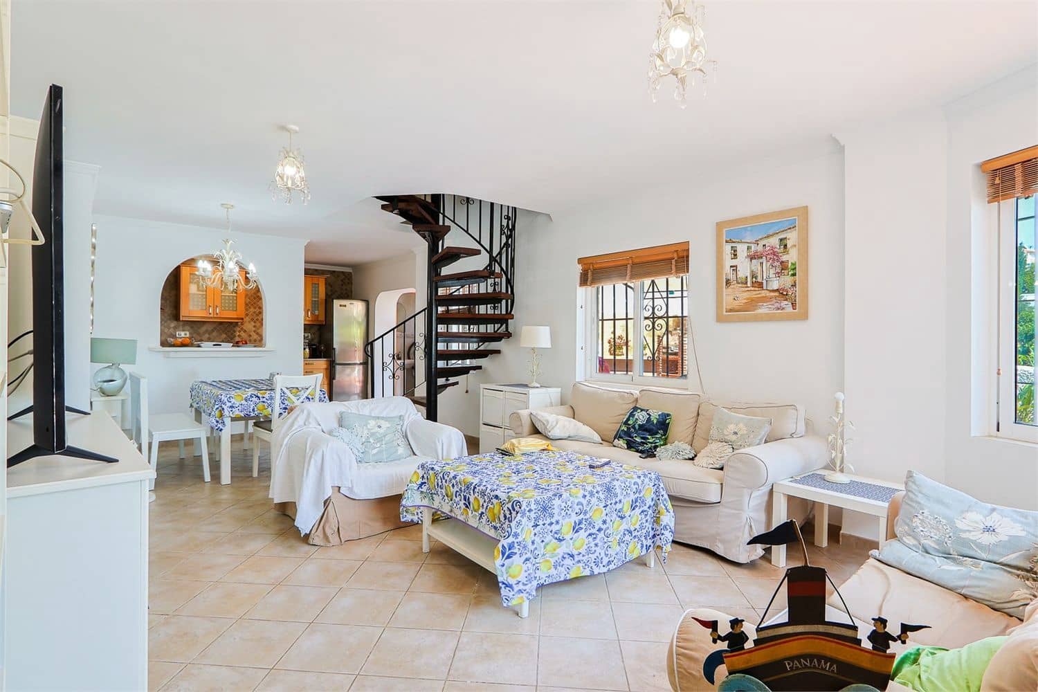 Villa till salu i Nerja med pool - 690 000 € (Ref: 10099544)
