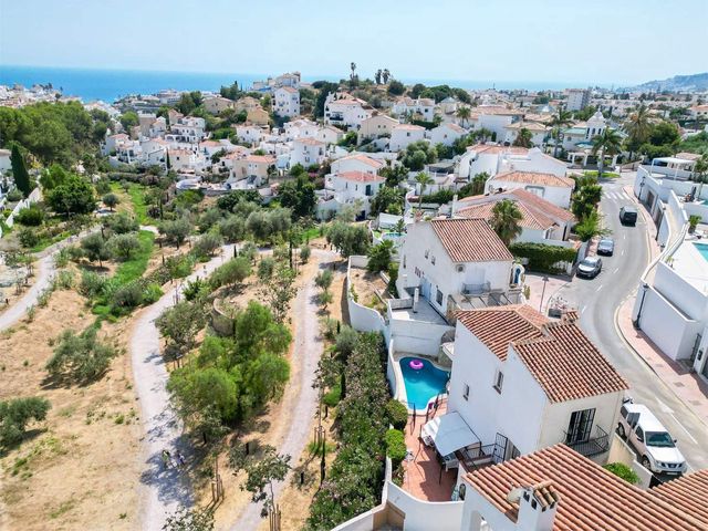 Villa till salu i Nueva Nerja, Nerja med pool - 690 000 € (Ref: 10099544)