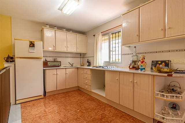 3 bedroom Townhouse for sale in Almuñécar - € 320,000 (Ref: 9207217)