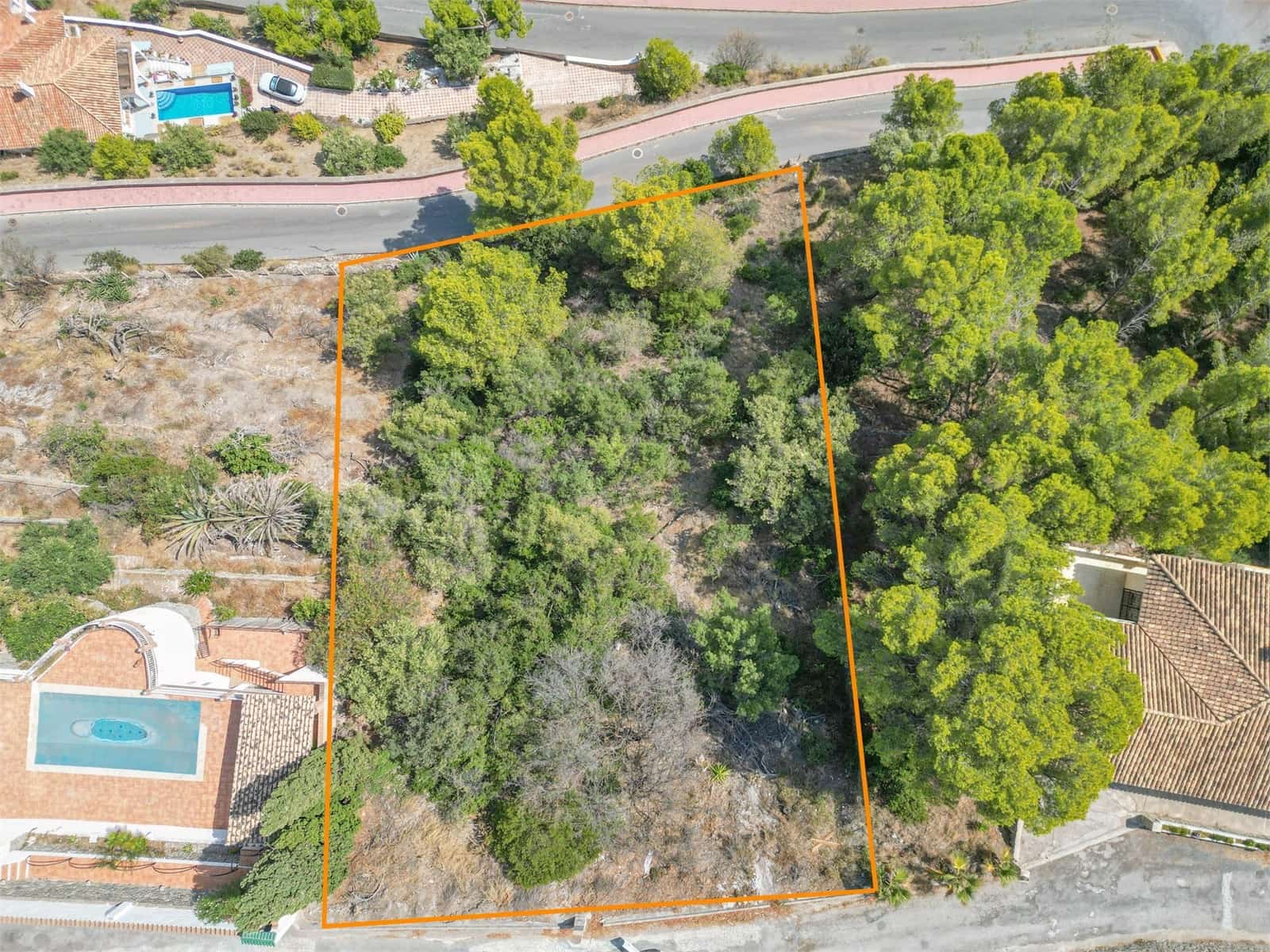 Grunde uden byggetilladelser til salg i Almunecar - € 140.000 (Ref: 9207221)