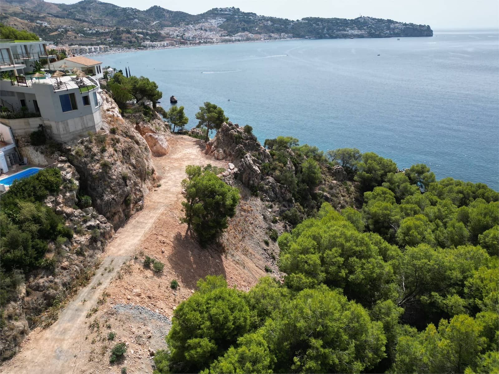 Mark till salu i La Herradura - 2 250 000 € (Ref: 9207222)