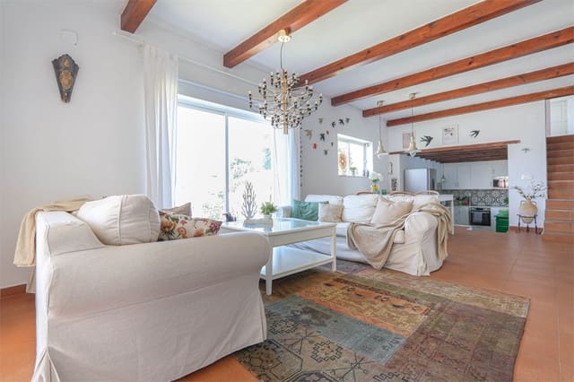 3 bedroom Villa for sale in Almuñécar with pool garage - € 585,000 (Ref: 9207224)