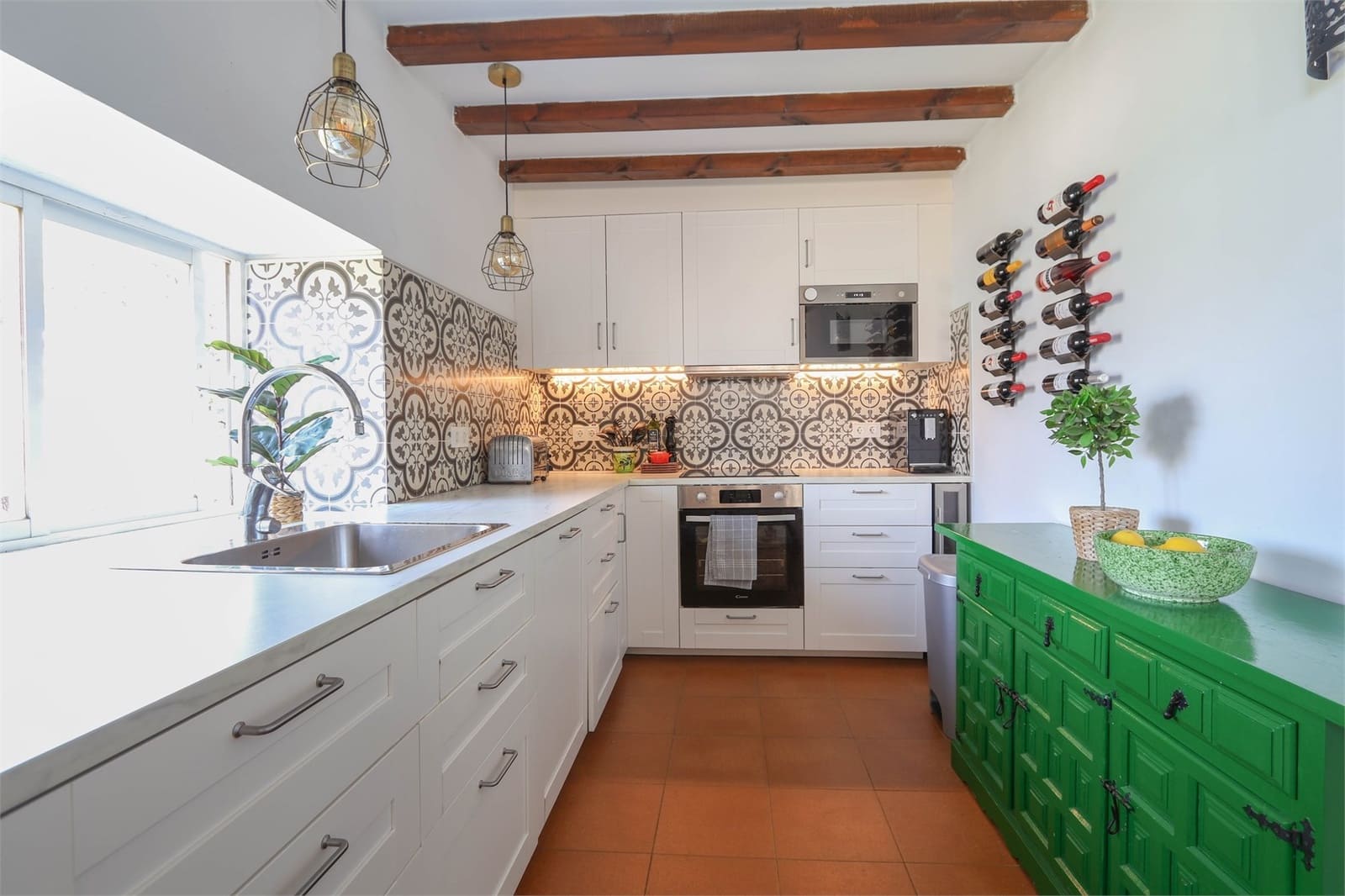 3 bedroom Villa for sale in Almunecar with pool garage - € 549,000 (Ref: 9207224)
