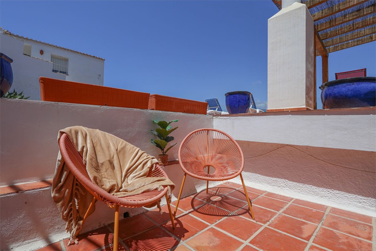 3 bedroom Villa for sale in Almunecar with pool garage - € 549,000 (Ref: 9207224)