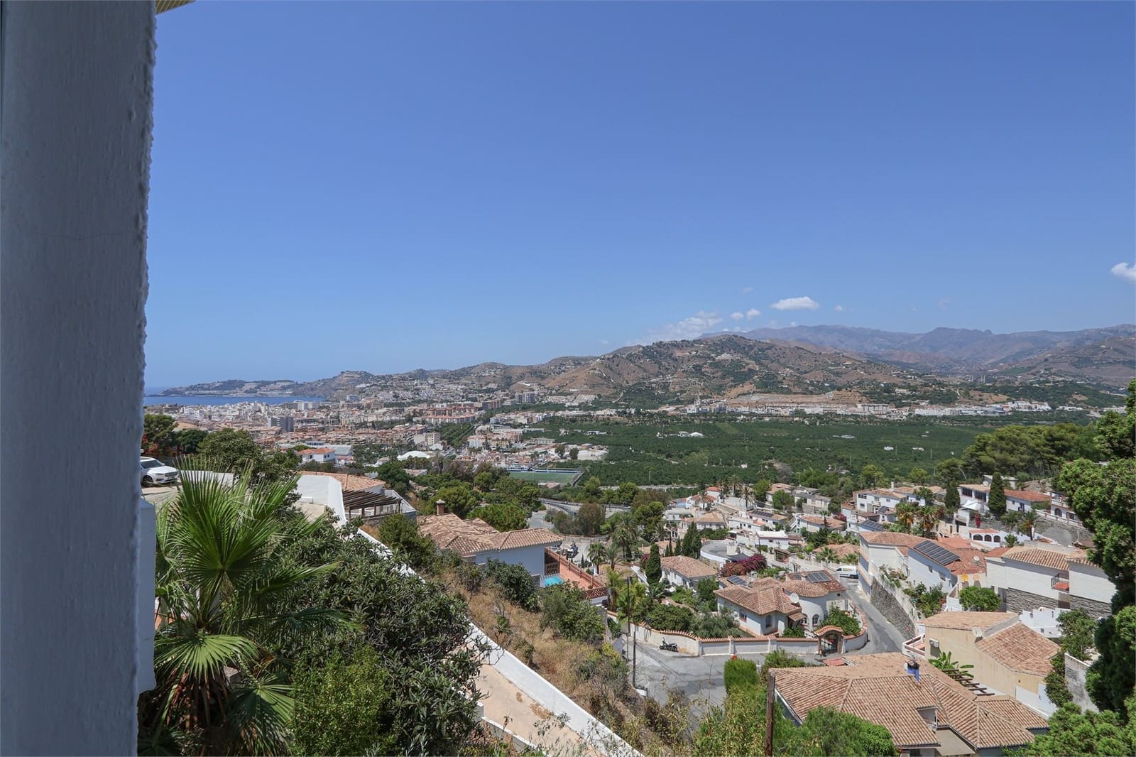 3 bedroom Villa for sale in Almunecar with pool garage - € 549,000 (Ref: 9207224)