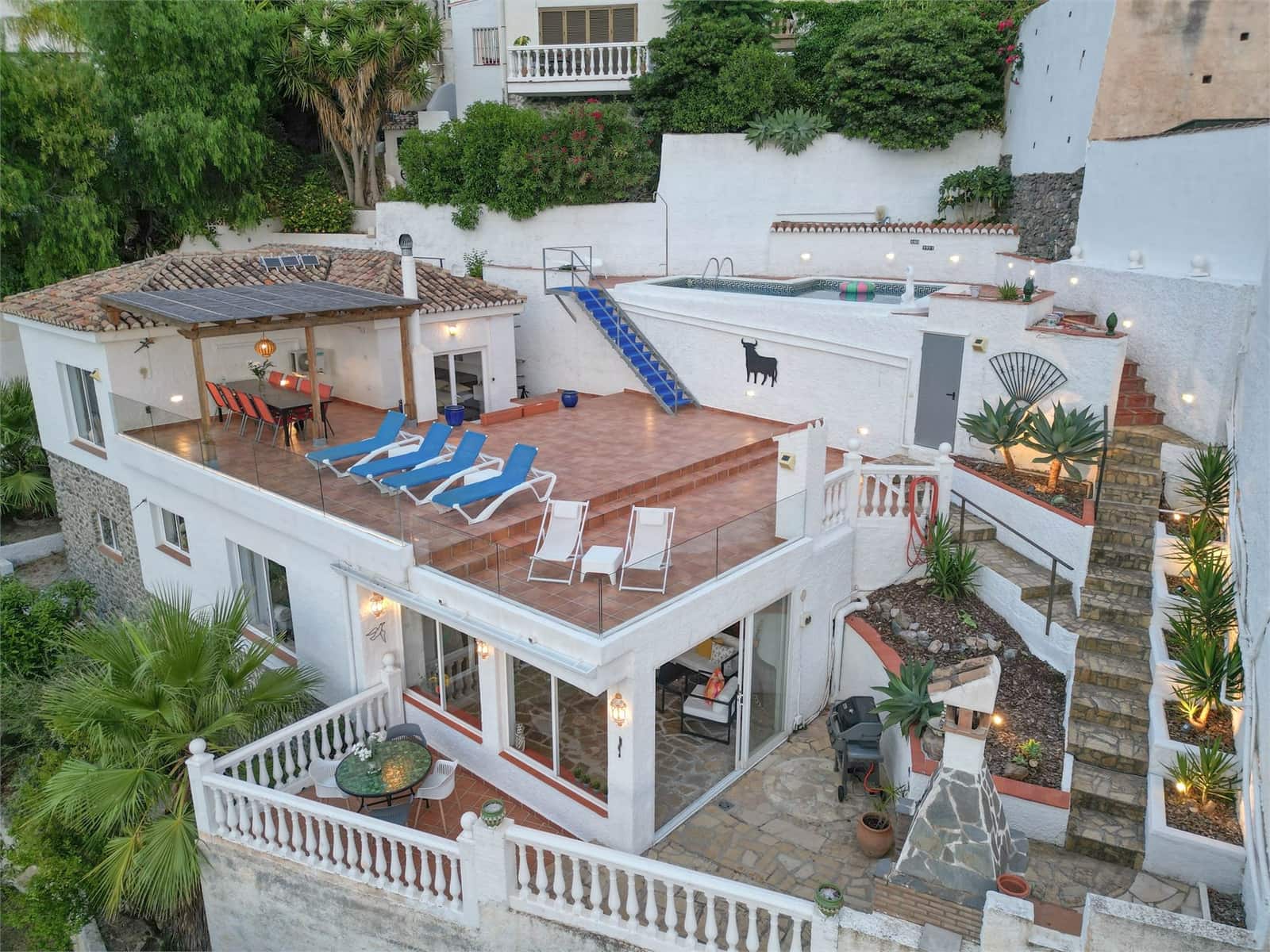 3 bedroom Villa for sale in Almunecar with pool garage - € 549,000 (Ref: 9207224)