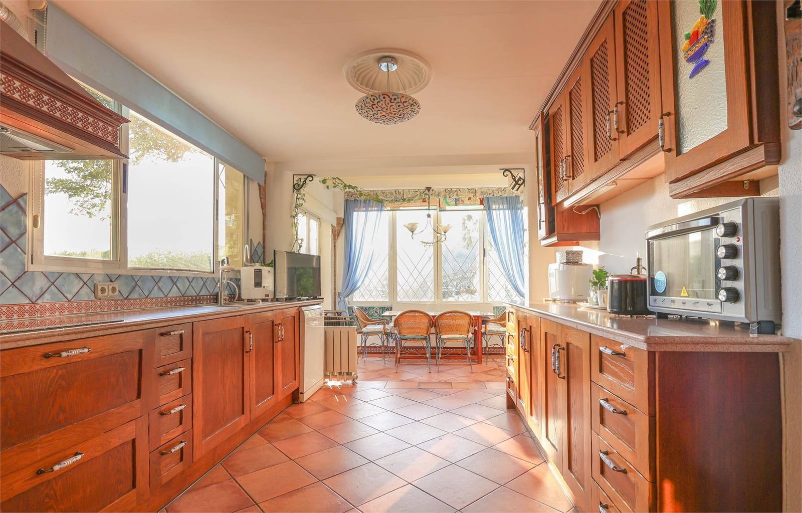 8 soverom Villa til salgs i La Herradura med svømmebasseng garasje - € 1 690 000 (Ref: 9207225)