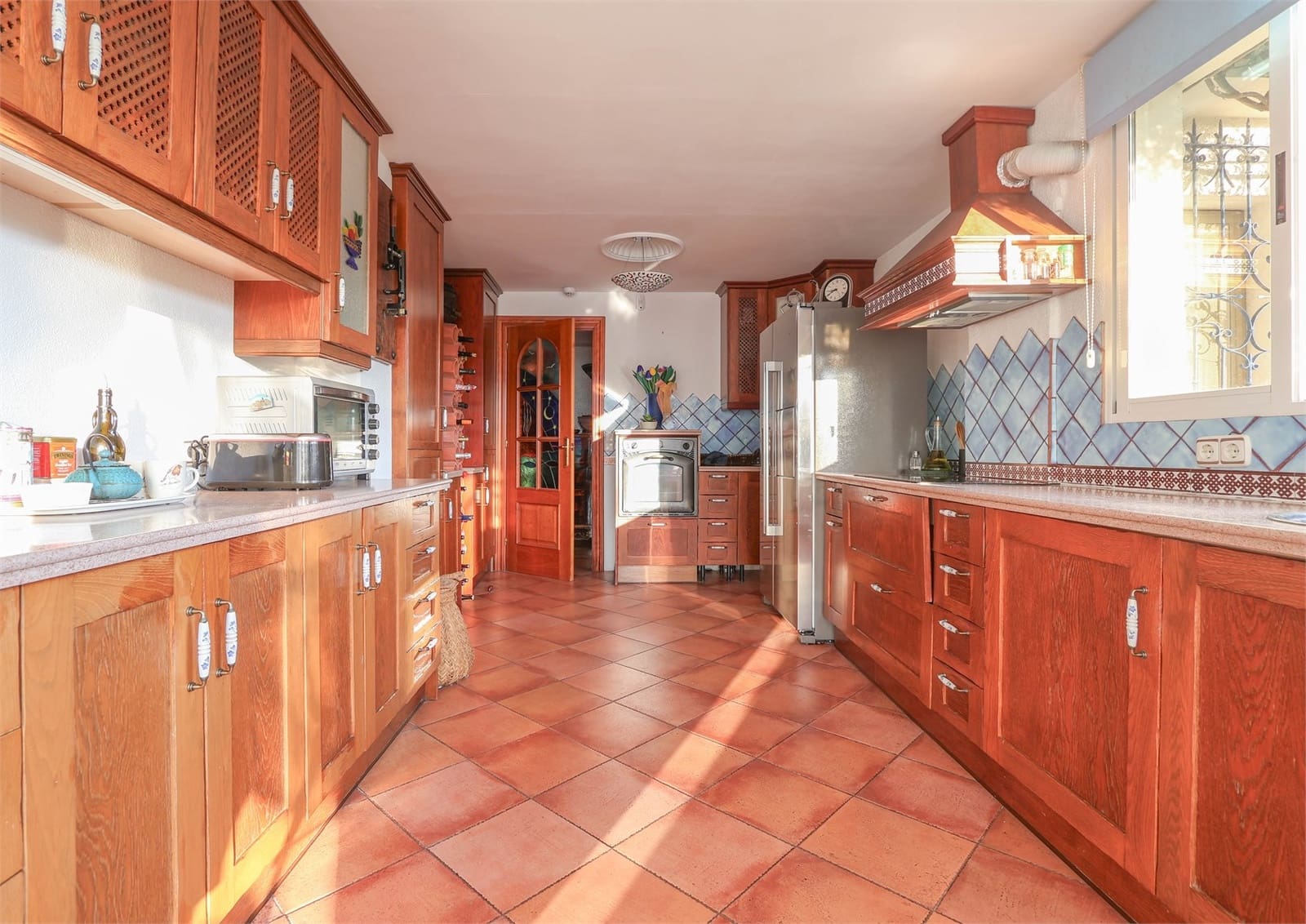 8 soverom Villa til salgs i La Herradura med svømmebasseng garasje - € 1 690 000 (Ref: 9207225)