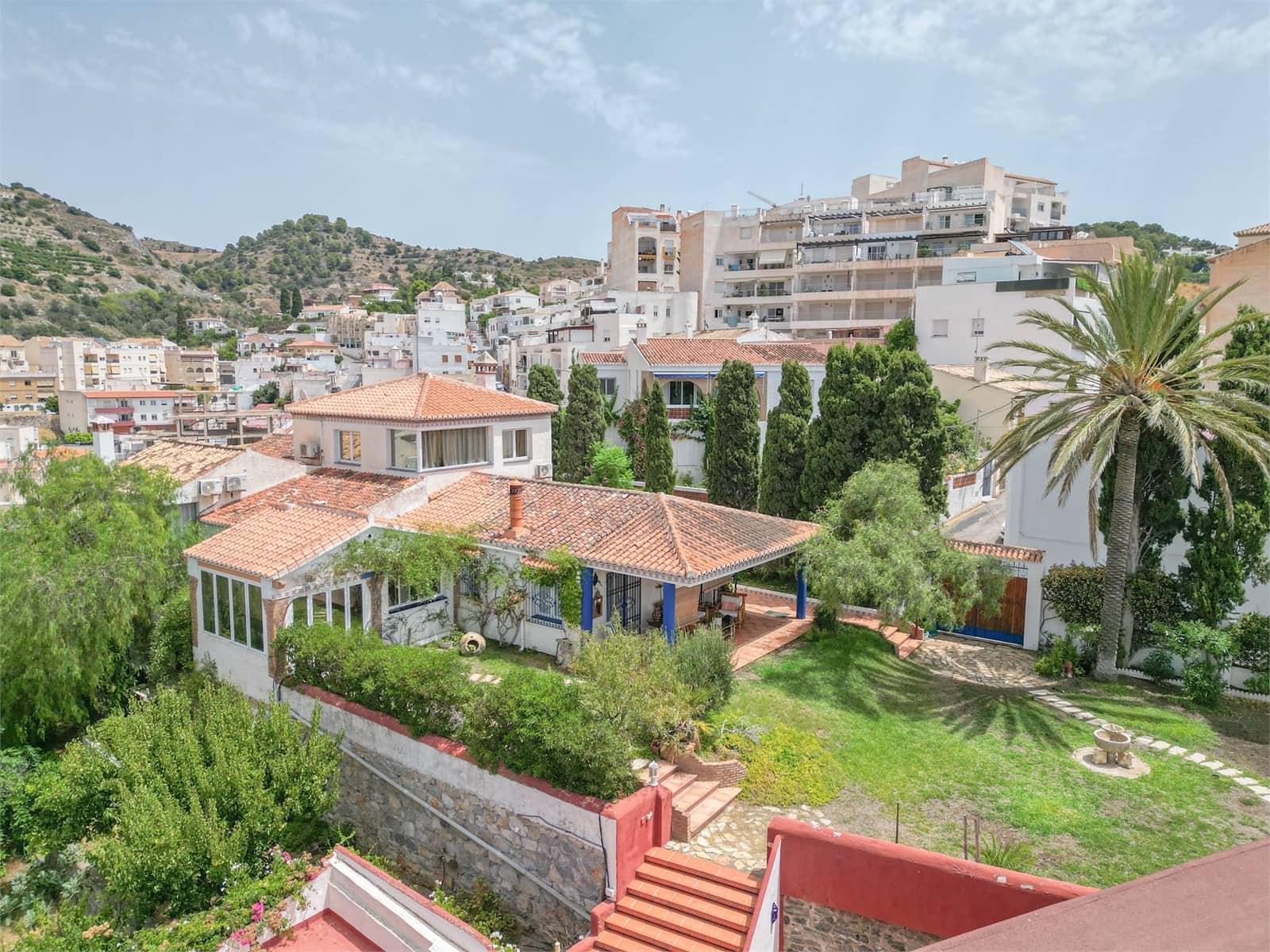 8 soverom Villa til salgs i La Herradura med svømmebasseng garasje - € 1 690 000 (Ref: 9207225)