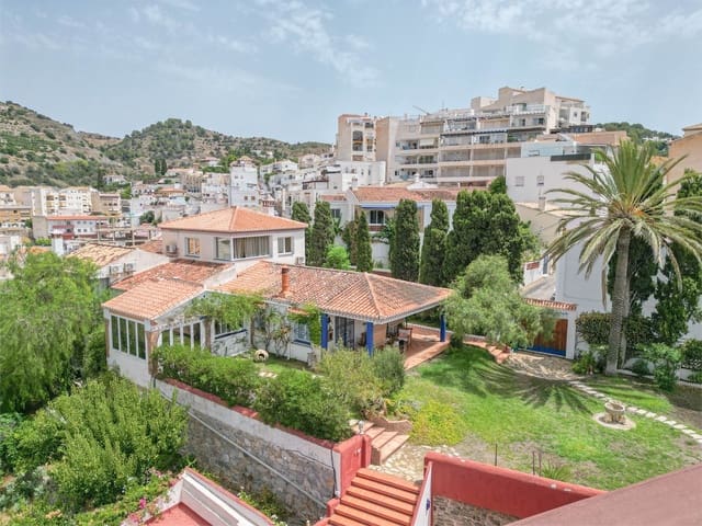 8 soverom Villa til salgs i La Herradura, Almuñécar med svømmebasseng garasje - € 1 690 000 (Ref: 9207225)