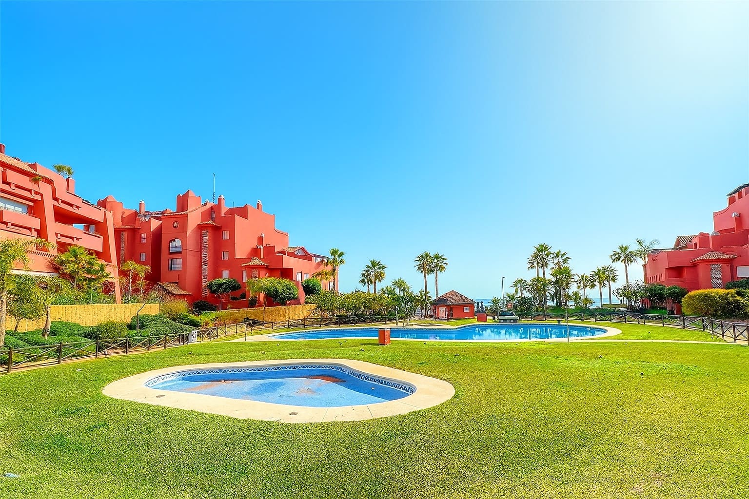 2 sovrum Lägenhet till salu i Torrox-Costa med pool garage - 449 000 € (Ref: 9207231)