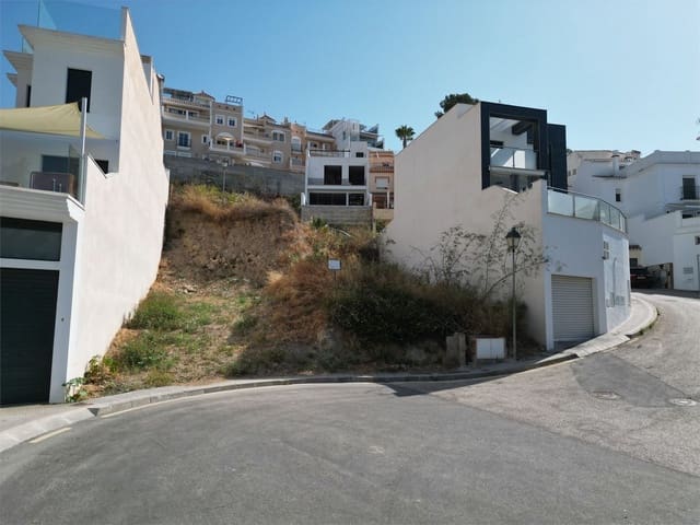 Grunde uden byggetilladelser til salg i Almijara, Nerja - € 160.000 (Ref: 9207232)