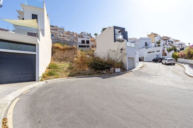 Grunde uden byggetilladelser til salg i Almijara, Nerja - € 160.000 (Ref: 9207232)