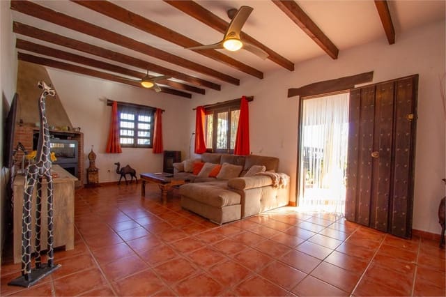 3 soveværelse Finca/Landehus til salg i Salobreña med swimmingpool garage - € 395.000 (Ref: 9207234)