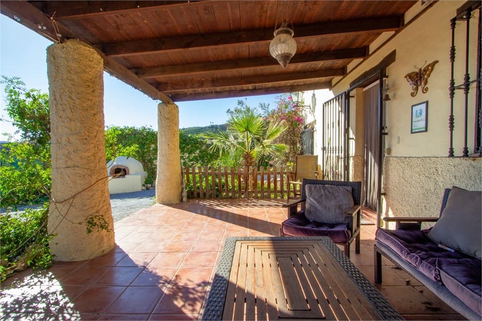 3 quarto Quinta/Casa Rural para venda em Salobrena com piscina garagem - 395 000 € (Ref: 9207234)