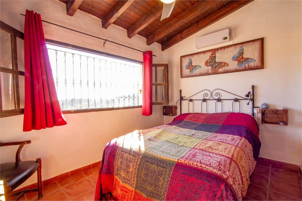 3 quarto Quinta/Casa Rural para venda em Salobrena com piscina garagem - 395 000 € (Ref: 9207234)