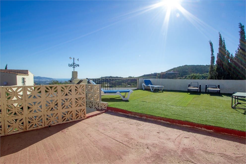 3 quarto Quinta/Casa Rural para venda em Salobrena com piscina garagem - 395 000 € (Ref: 9207234)