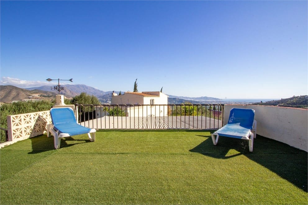 3 quarto Quinta/Casa Rural para venda em Salobrena com piscina garagem - 395 000 € (Ref: 9207234)