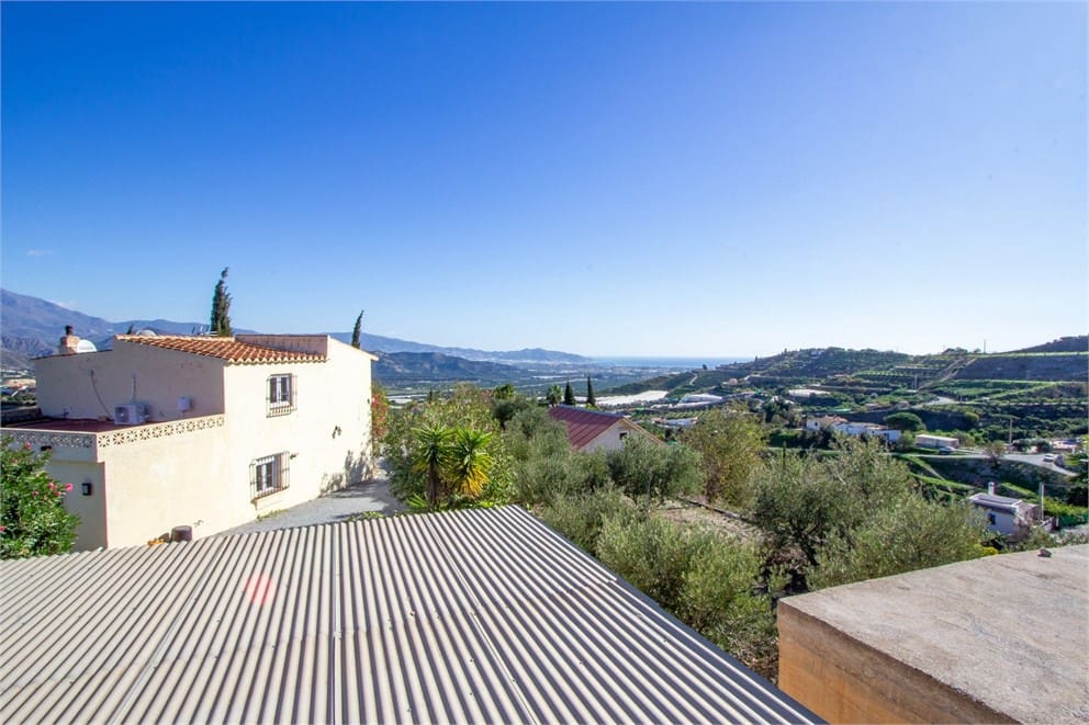 3 quarto Quinta/Casa Rural para venda em Salobrena com piscina garagem - 395 000 € (Ref: 9207234)