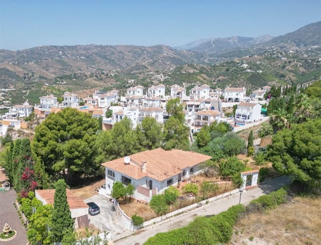 3 camera da letto Villa in vendita in Frigiliana con garage - 550.000 € (Rif: 9207236)