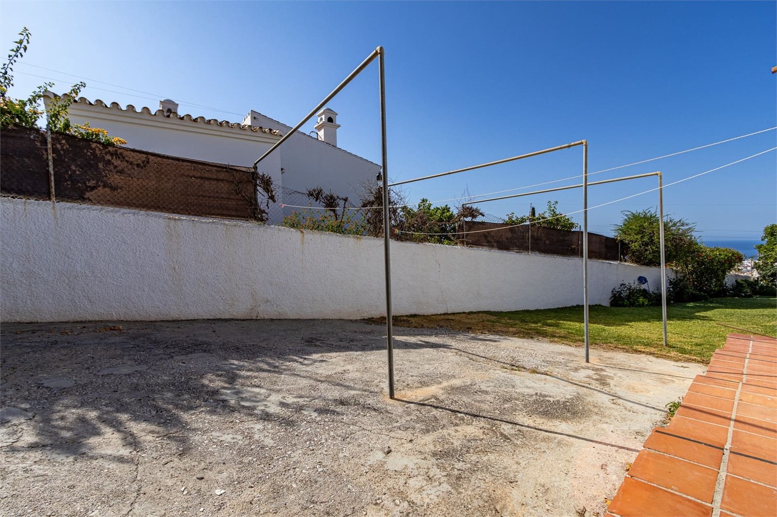 Chalet de 2 habitaciones en Nerja en venta con piscina garaje - 650.000 € (Ref: 9207237)