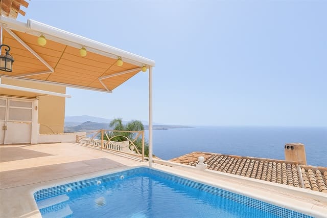 4 soverom Villa til salgs i Salobreña med svømmebasseng garasje - € 749 000 (Ref: 9207239)