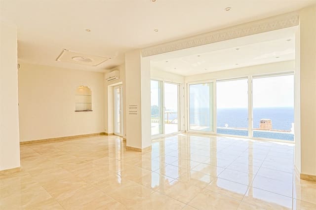 4 soverom Villa til salgs i Salobreña med svømmebasseng garasje - € 749 000 (Ref: 9207239)