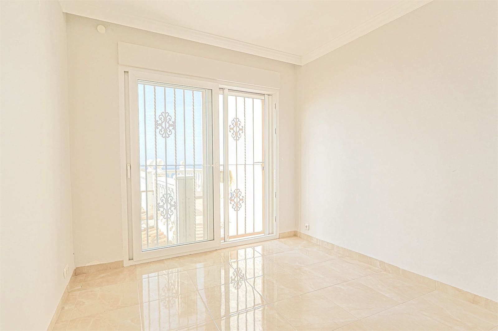 4 soverom Villa til salgs i Salobrena med svømmebasseng garasje - € 749 000 (Ref: 9207239)