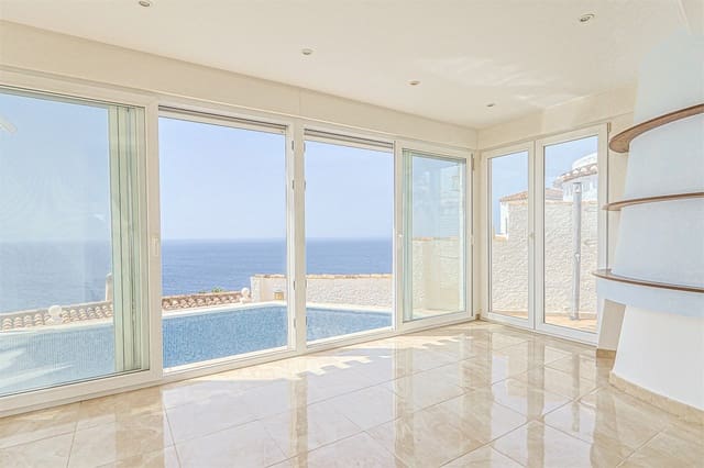 4 soverom Villa til salgs i Salobreña med svømmebasseng garasje - € 749 000 (Ref: 9207239)