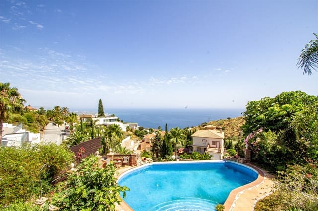 6 bedroom Villa for sale in Salobreña with pool garage - € 1,189,000 (Ref: 9207240)