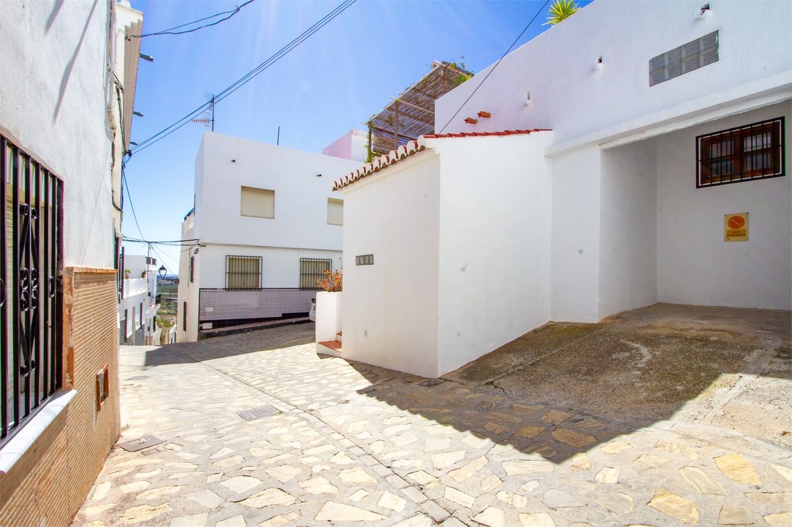 3 slaapkamer Huis te koop in Salobrena met garage - € 389.000 (Ref: 9207245)