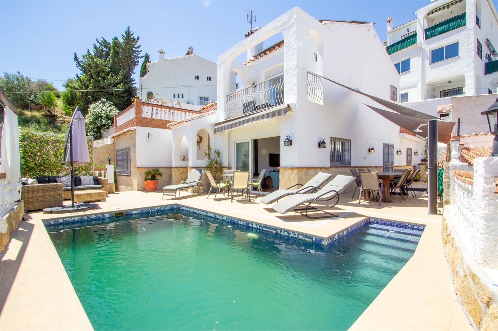 4 quarto Moradia para venda em Nerja com piscina - 680 000 € (Ref: 9207246)