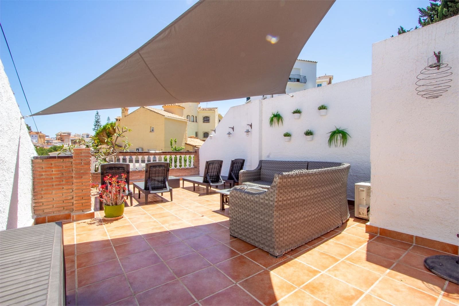 4 quarto Moradia para venda em Nerja com piscina - 680 000 € (Ref: 9207246)