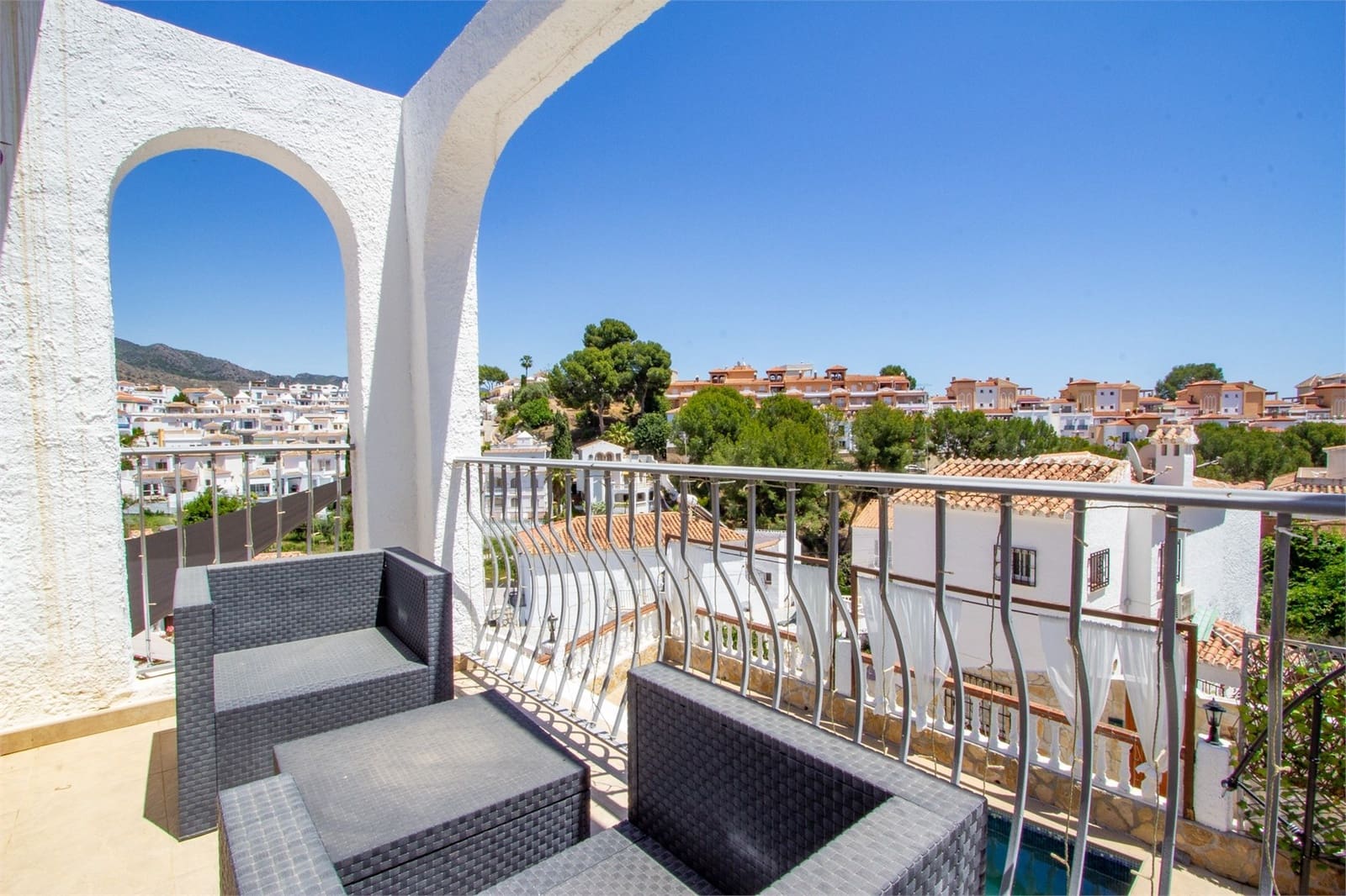 4 quarto Moradia para venda em Nerja com piscina - 680 000 € (Ref: 9207246)