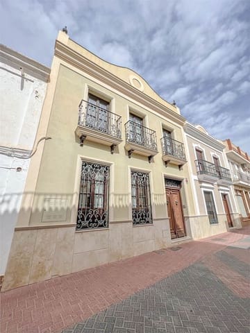 Omakotitalo myytävänä paikassa Centro, Nerja - 1 490 000 € (Ref: 9207247)