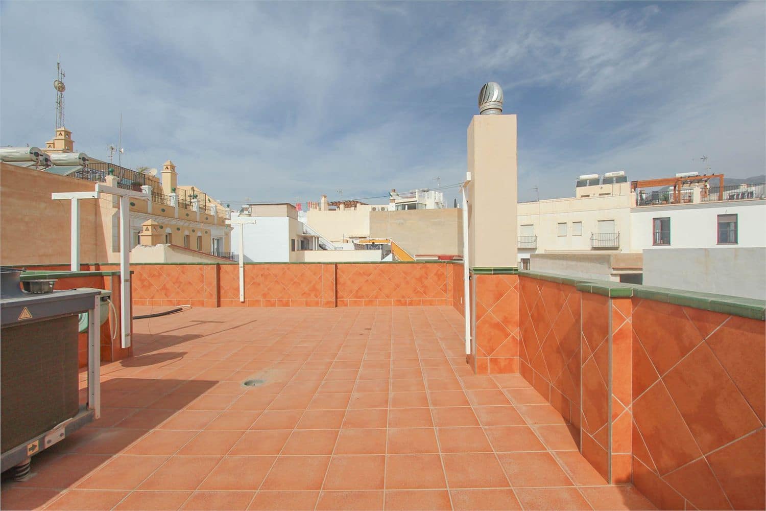 Omakotitalo myytävänä paikassa Nerja - 1 490 000 € (Ref: 9207247)