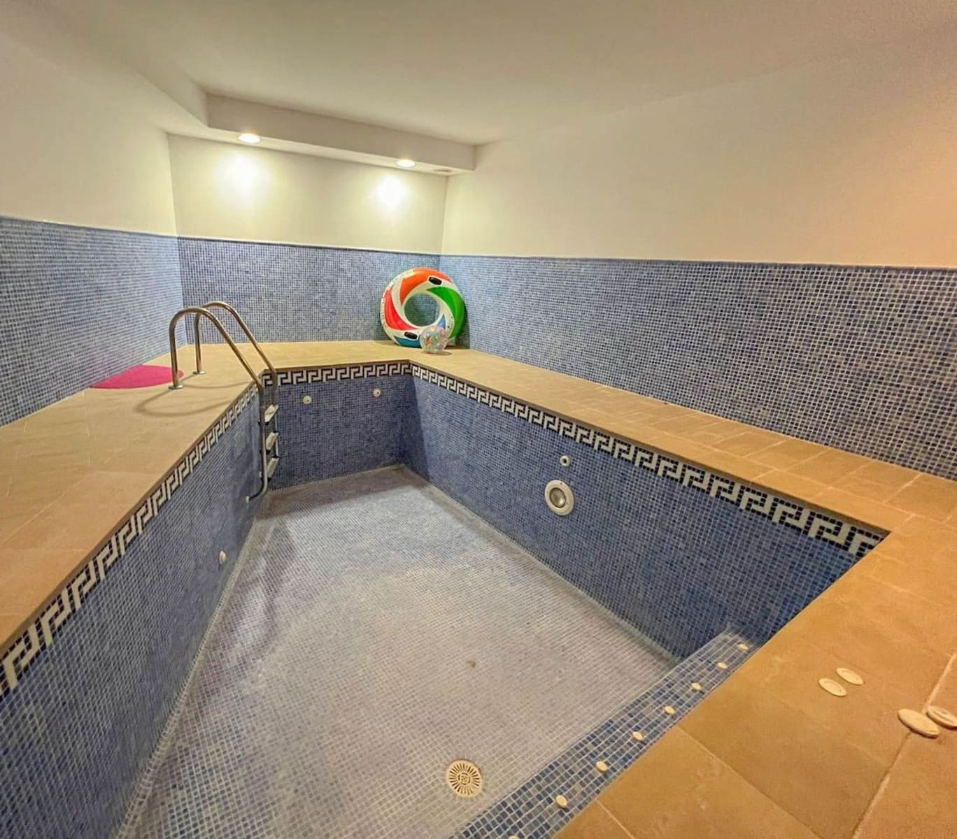 Omakotitalo myytävänä paikassa Nerja - 1 490 000 € (Ref: 9207247)