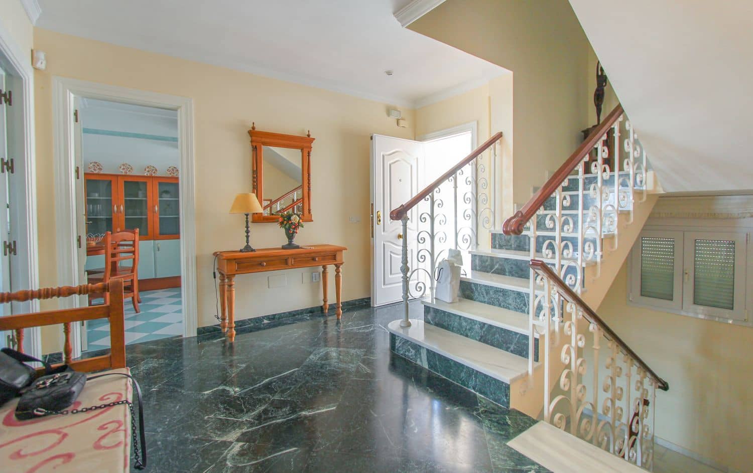 4 soveværelse Villa til salg i Torrox med swimmingpool - € 739.000 (Ref: 9207255)