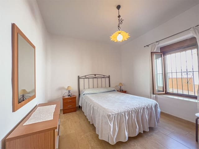 Leilighet til salgs i Maro, Nerja med svømmebasseng - € 370 000 (Ref: 9207256)